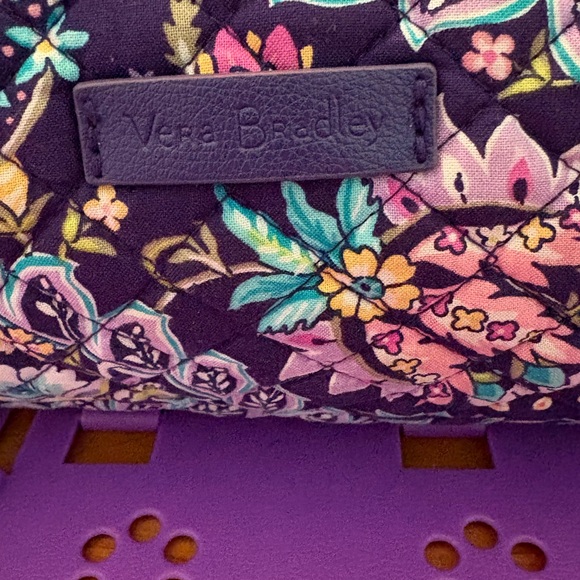 Vera Bradley Patterned shoulder Bag - Picture 2 of 9